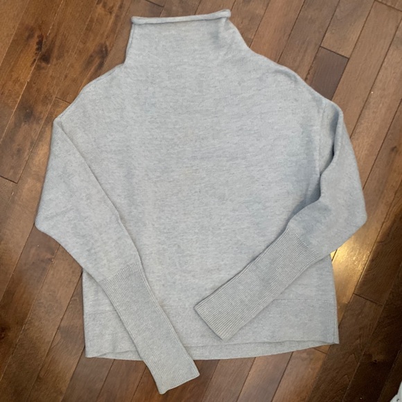 Aritzia Cyprie Sweater Small Light Gray - Picture 3 of 4
